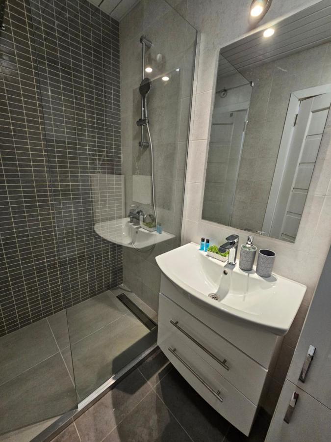 Diamond Of Skopje Apartamento Exterior foto